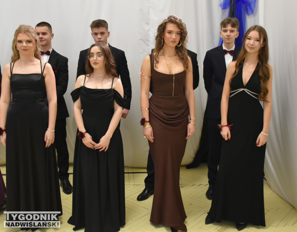 Studniówka LO w Chobrzanach