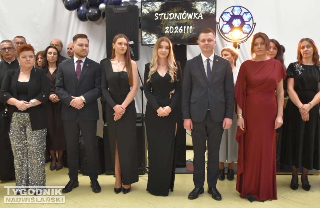 Studniówka LO w Chobrzanach