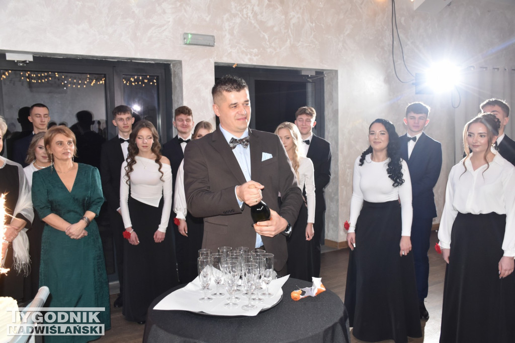 Studniów LO w Bogorii i LO w Osieku