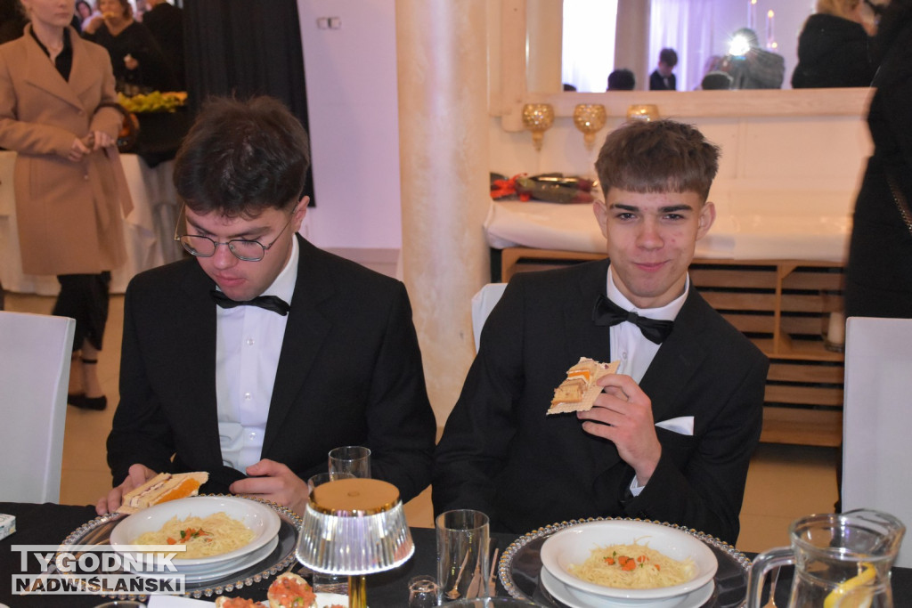 Studniów LO w Bogorii i LO w Osieku