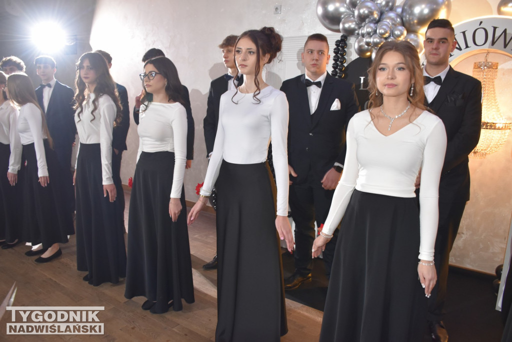 Studniów LO w Bogorii i LO w Osieku