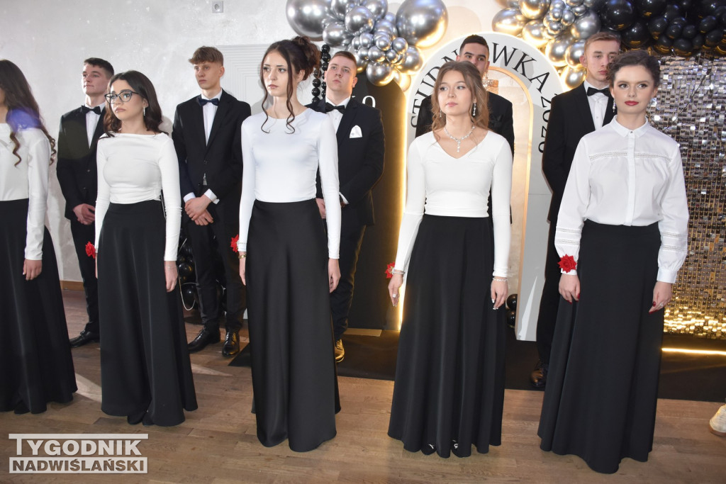 Studniów LO w Bogorii i LO w Osieku