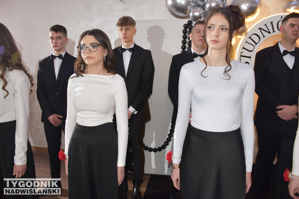 Studniów LO w Bogorii i LO w Osieku