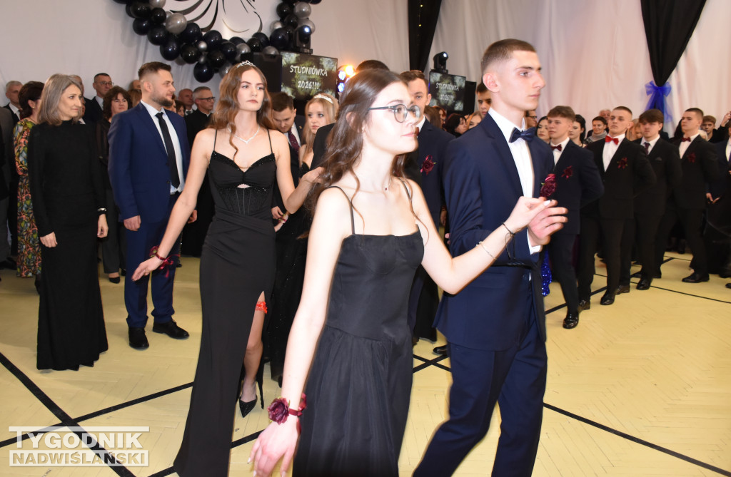 Studniówka LO w Chobrzanach