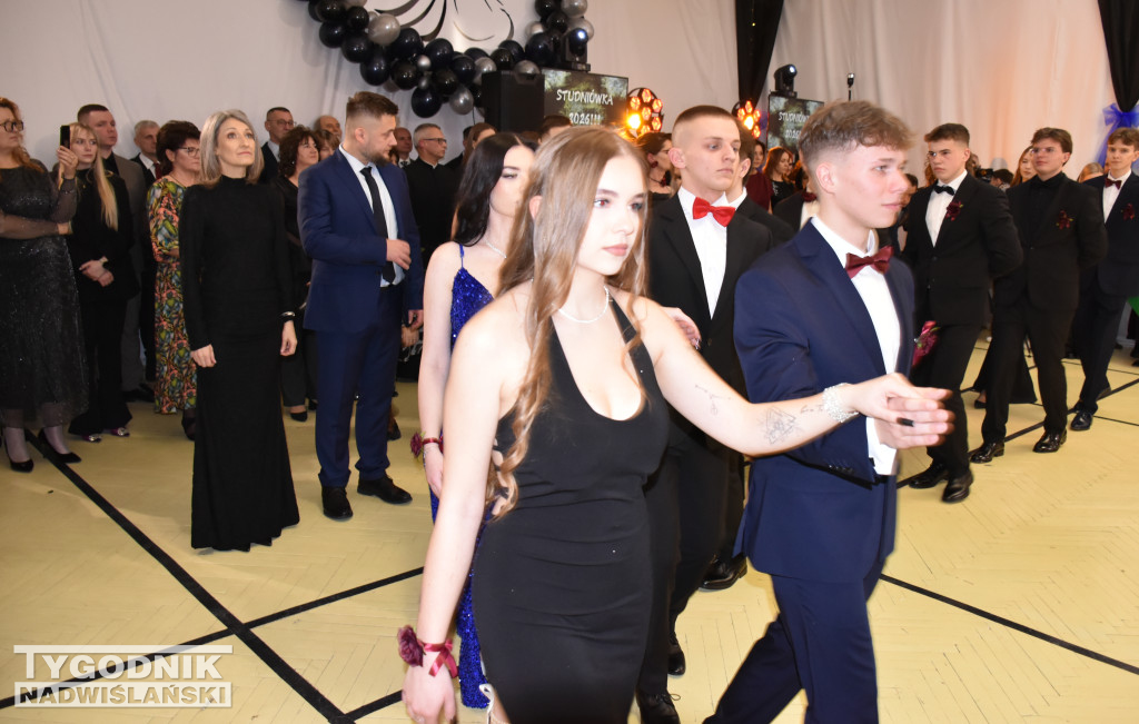 Studniówka LO w Chobrzanach