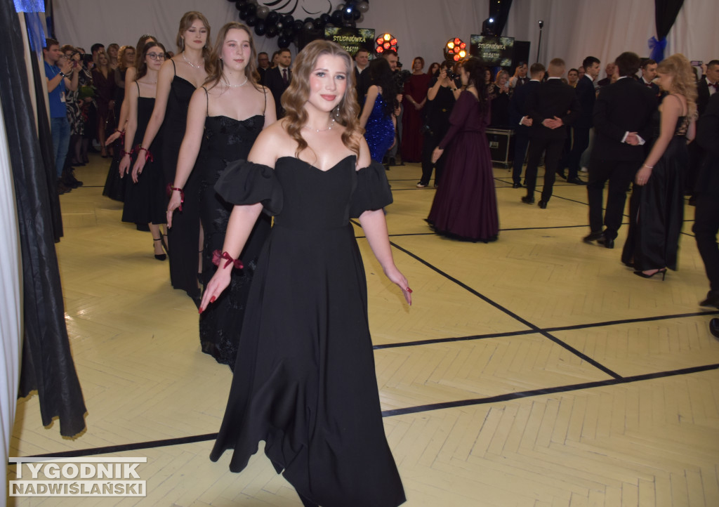 Studniówka LO w Chobrzanach