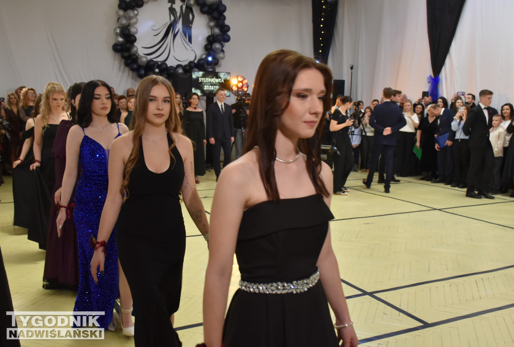 Studniówka LO w Chobrzanach