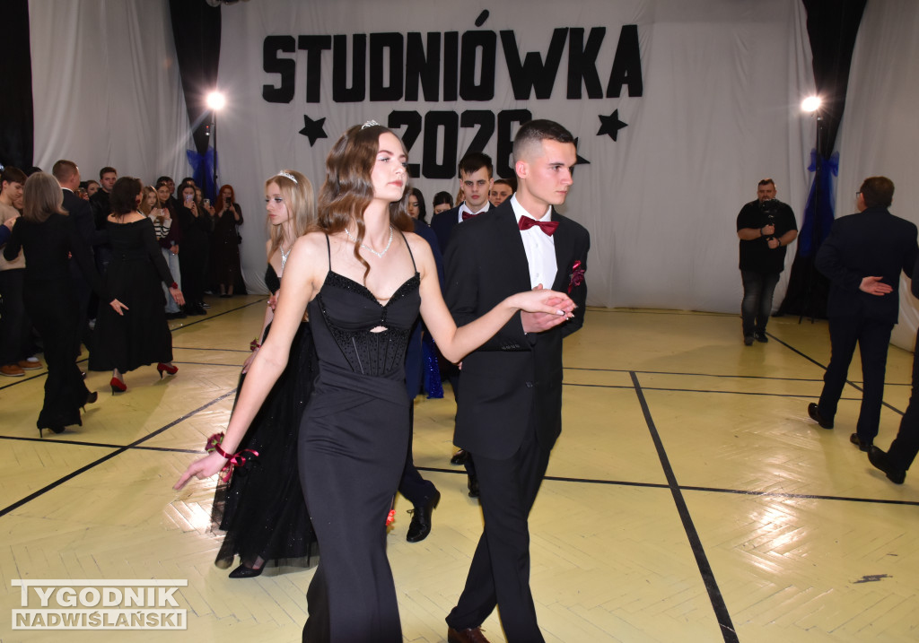 Studniówka LO w Chobrzanach