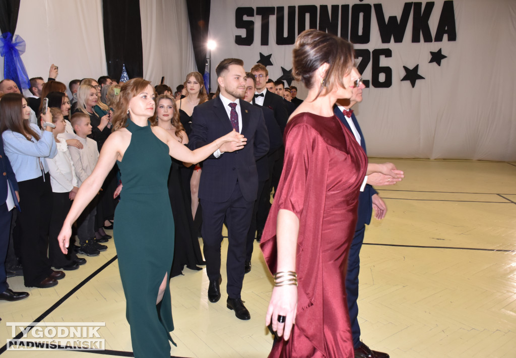 Studniówka LO w Chobrzanach