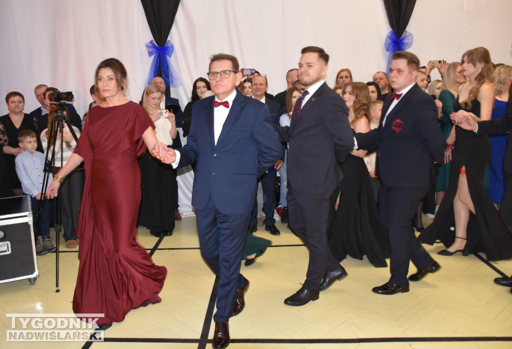 Studniówka LO w Chobrzanach