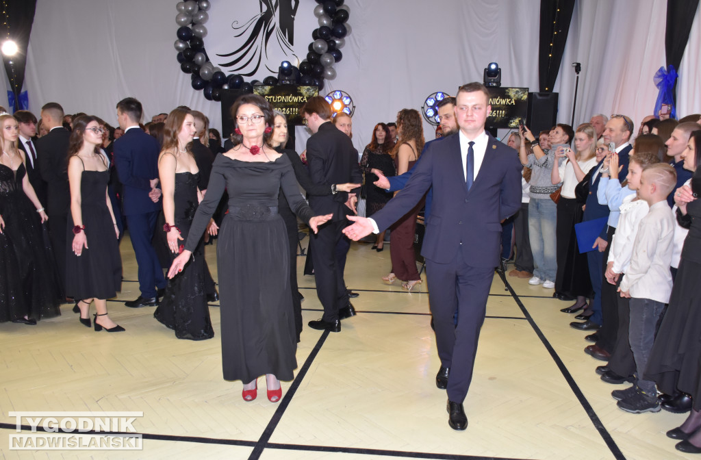 Studniówka LO w Chobrzanach