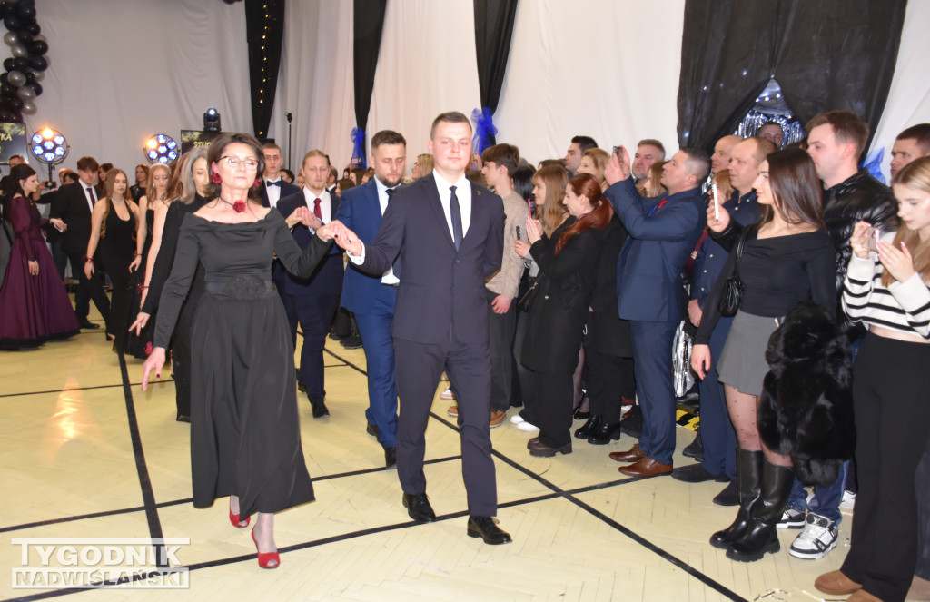 Studniówka LO w Chobrzanach