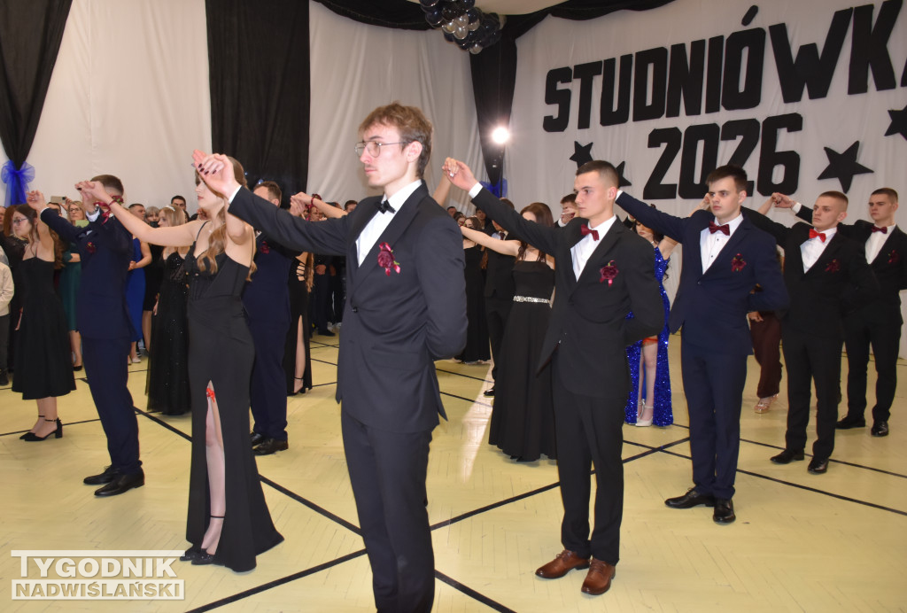 Studniówka LO w Chobrzanach