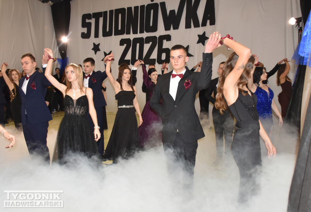 Studniówka LO w Chobrzanach