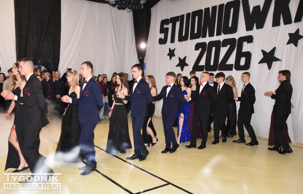 Studniówka LO w Chobrzanach