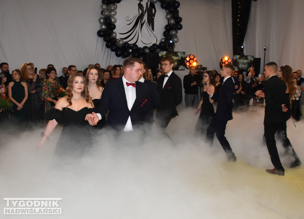 Studniówka LO w Chobrzanach