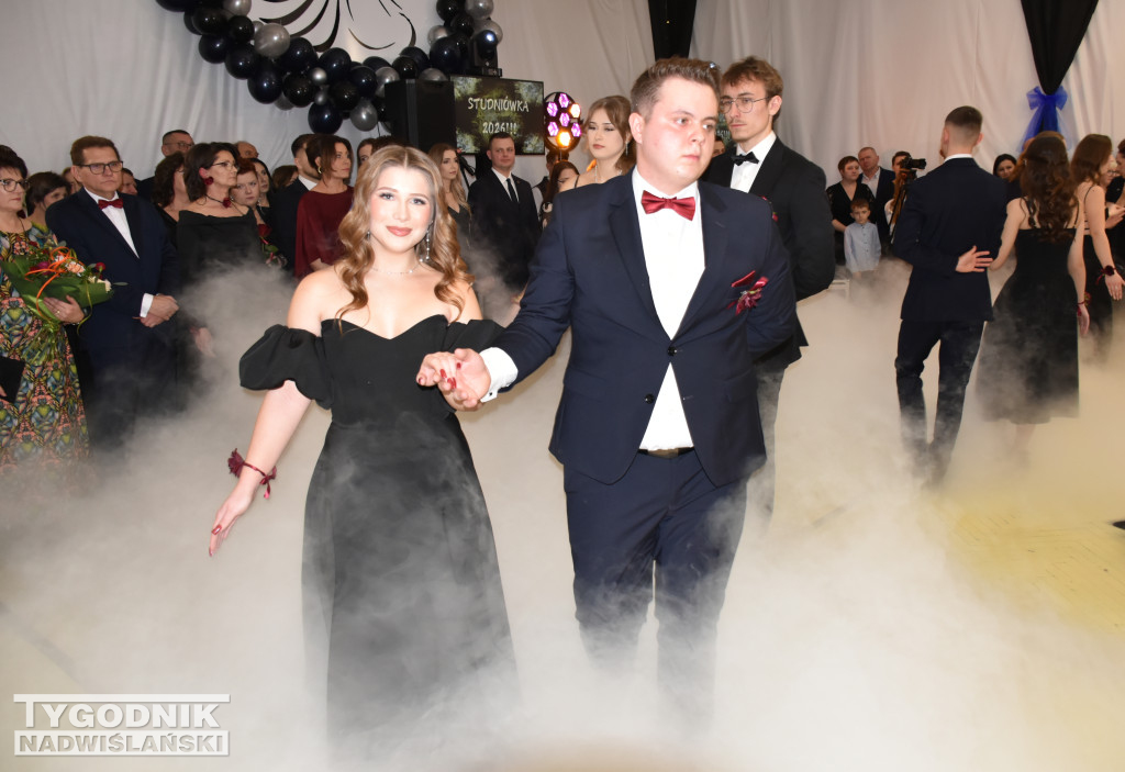 Studniówka LO w Chobrzanach