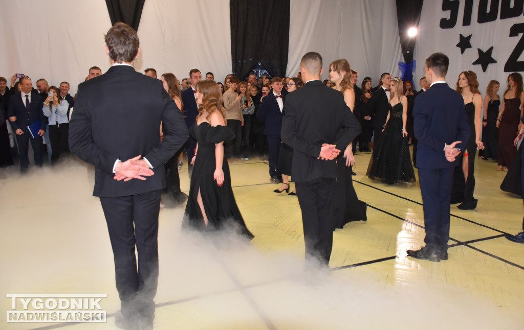 Studniówka LO w Chobrzanach