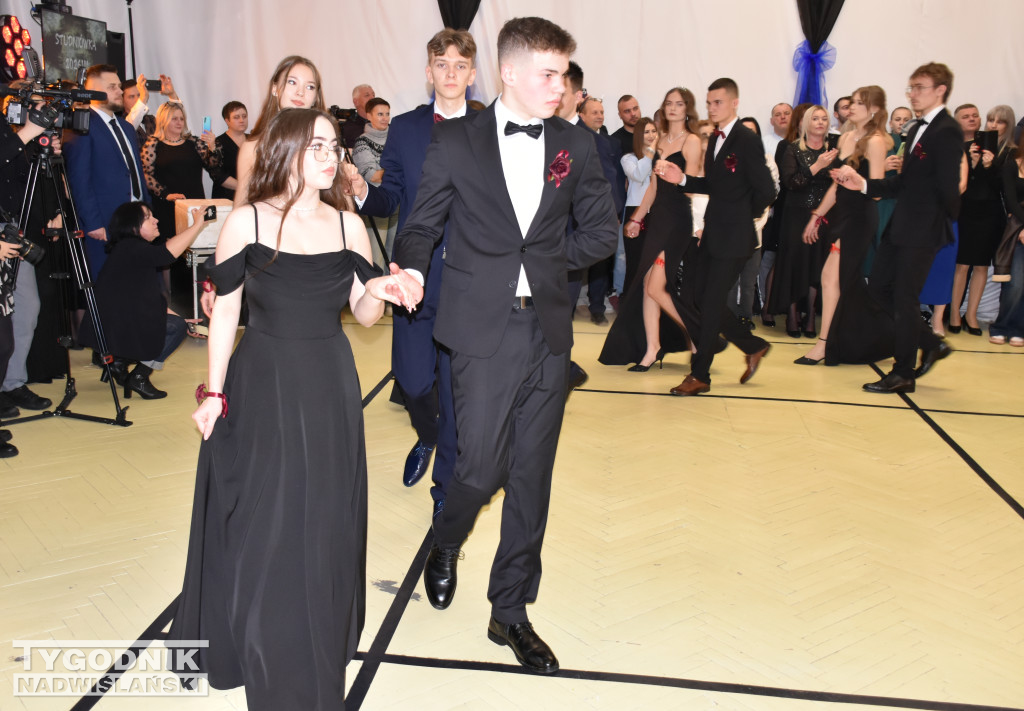 Studniówka LO w Chobrzanach