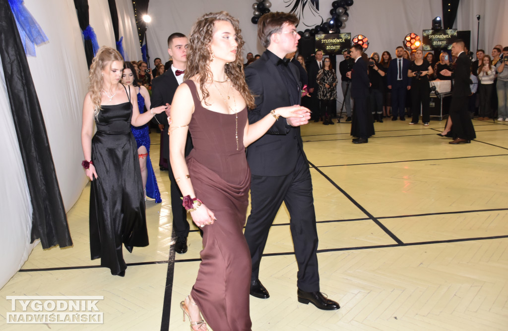 Studniówka LO w Chobrzanach