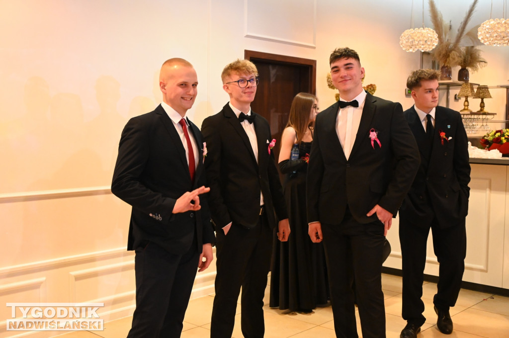 Studniówka LO im. M. Kopernika w Tarnobrzegu cz. 2