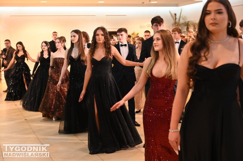 Studniówka LO im. M. Kopernika w Tarnobrzegu cz. 2