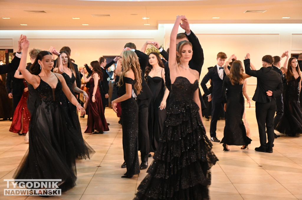 Studniówka LO im. M. Kopernika w Tarnobrzegu cz. 2