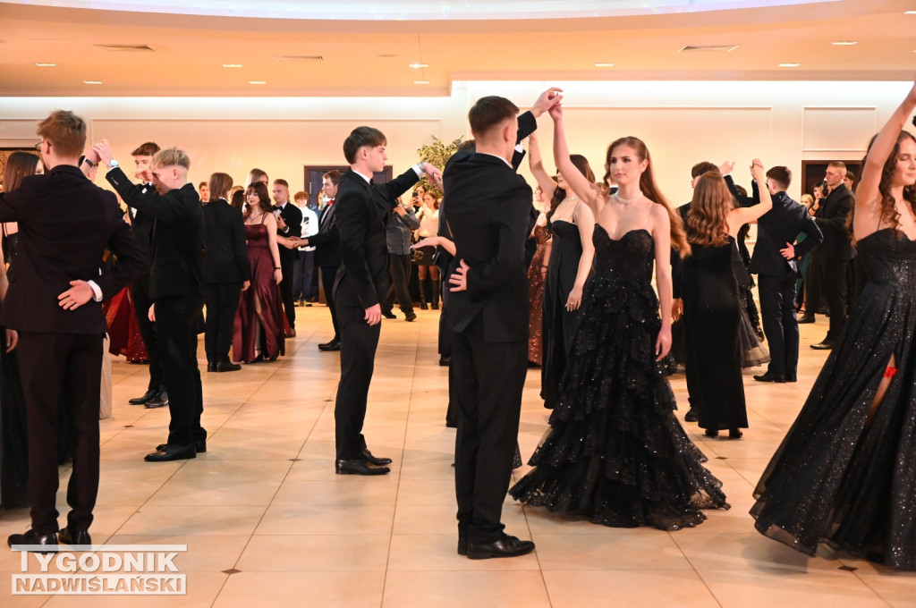 Studniówka LO im. M. Kopernika w Tarnobrzegu cz. 2