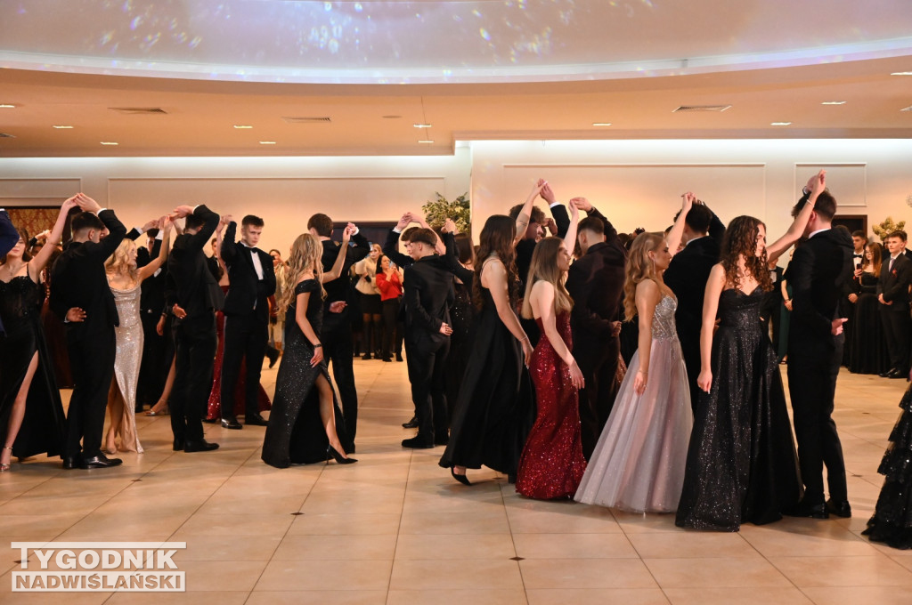 Studniówka LO im. M. Kopernika w Tarnobrzegu cz. 2