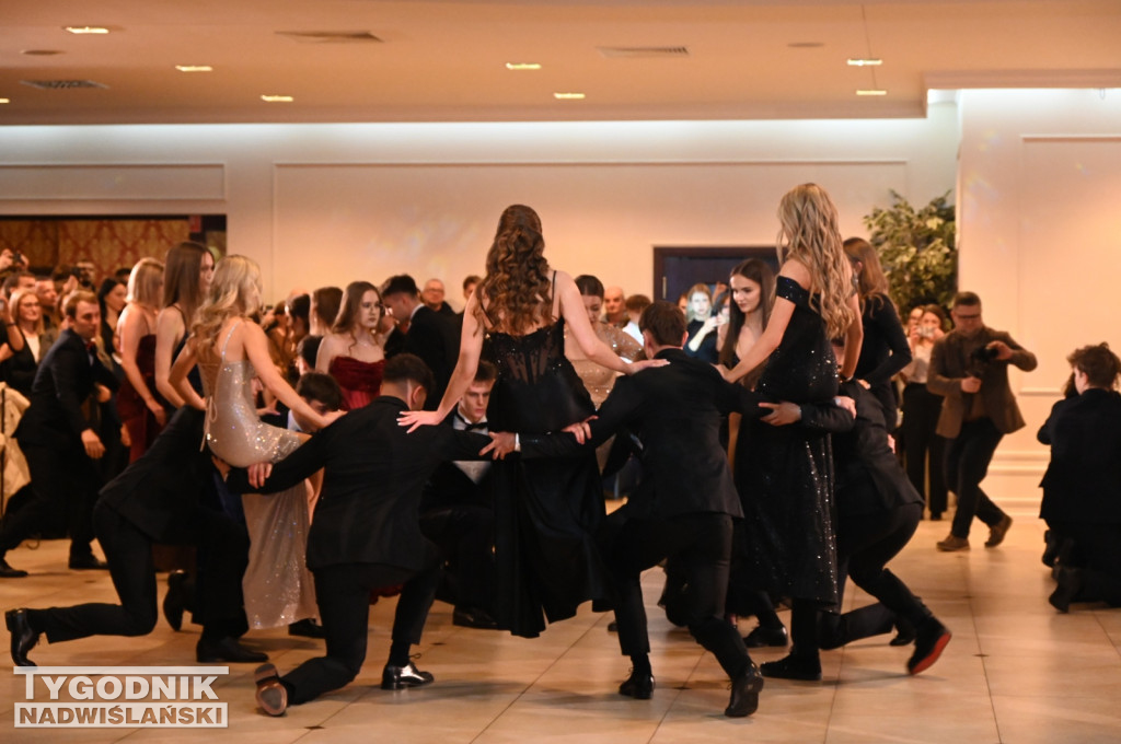 Studniówka LO im. M. Kopernika w Tarnobrzegu cz. 2