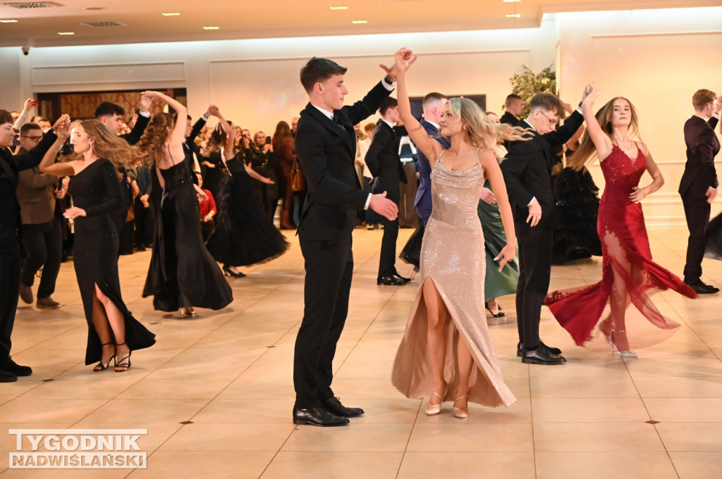 Studniówka LO im. M. Kopernika w Tarnobrzegu cz. 2