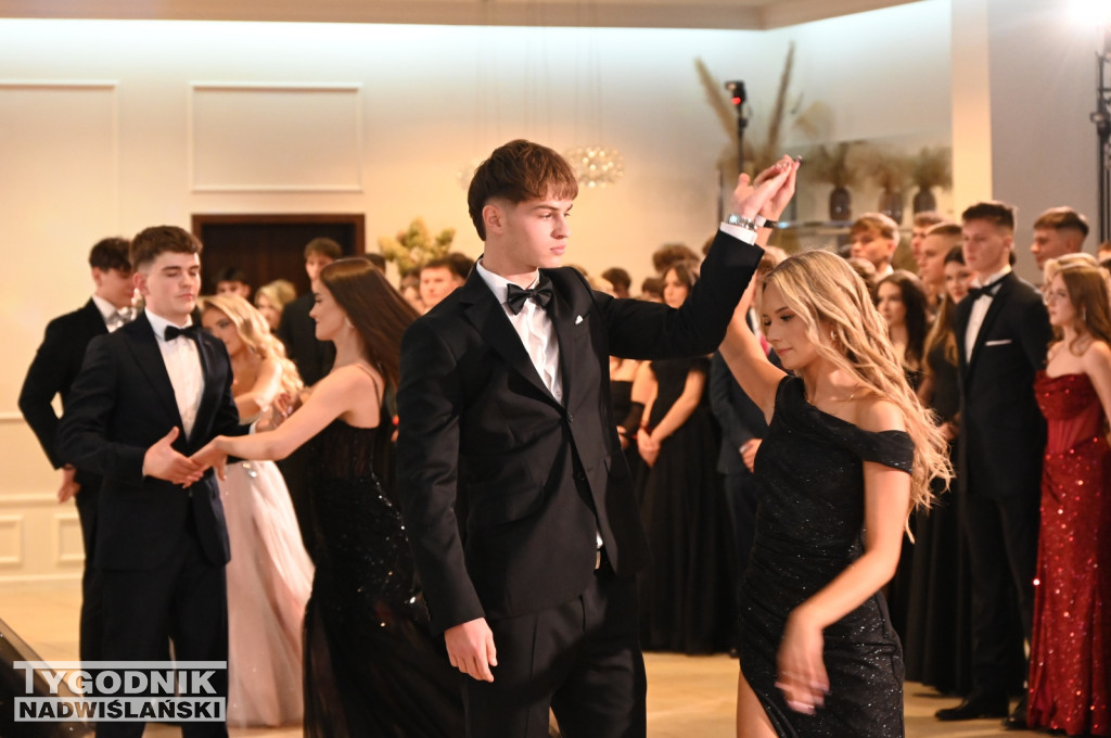 Studniówka LO im. M. Kopernika w Tarnobrzegu cz. 2