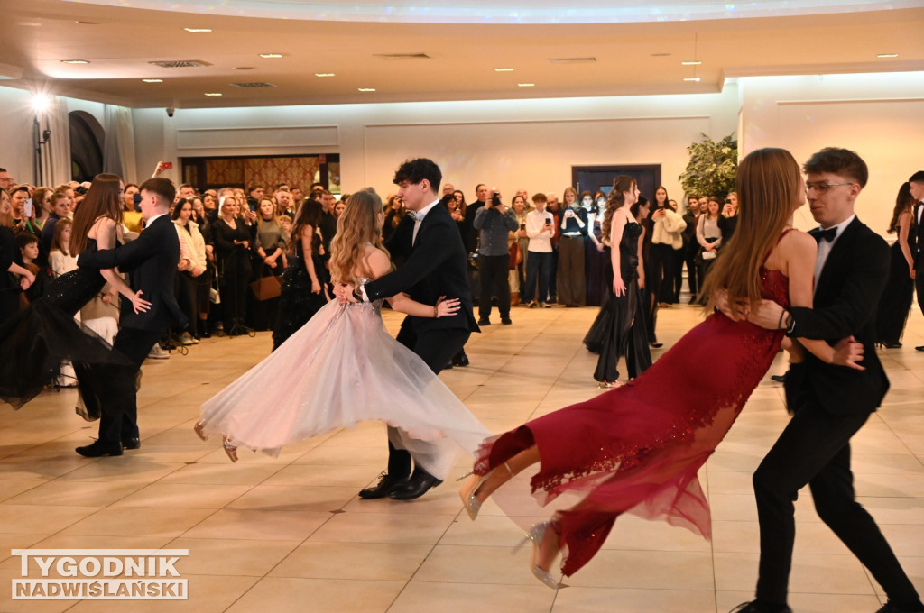 Studniówka LO im. M. Kopernika w Tarnobrzegu cz. 2