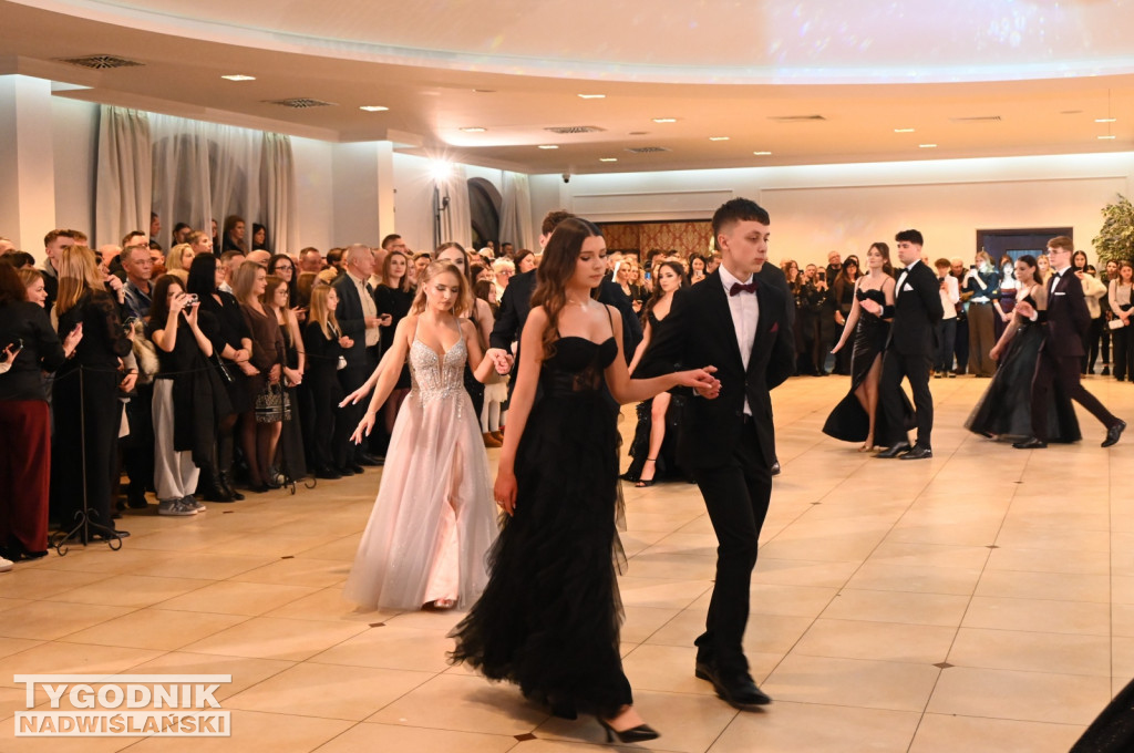 Studniówka LO im. M. Kopernika w Tarnobrzegu cz. 2