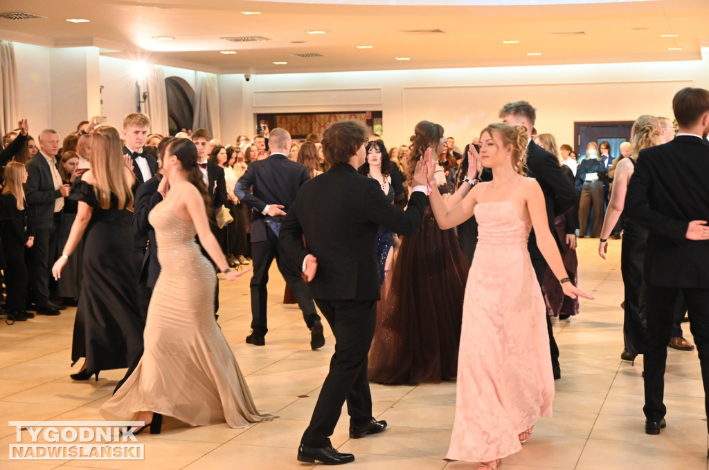 Studniówka LO im. M. Kopernika w Tarnobrzegu cz. 2