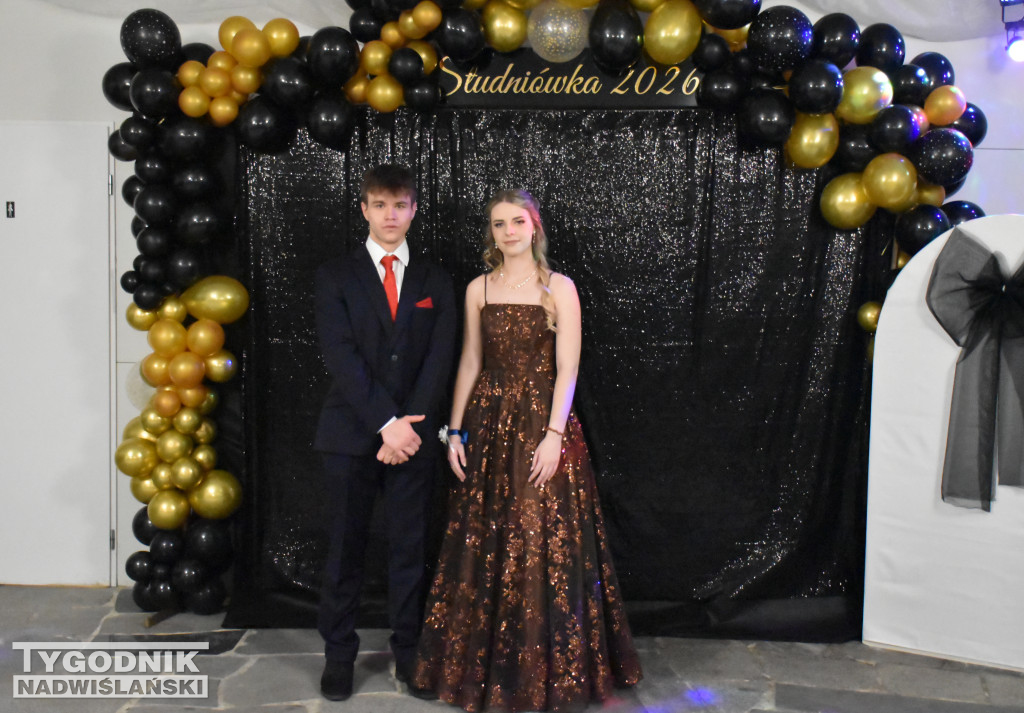 Studniówka KLO w Sandomierzu