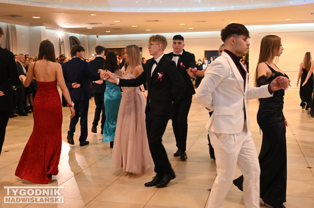 Studniówka LO im. M. Kopernika w Tarnobrzegu cz. 2