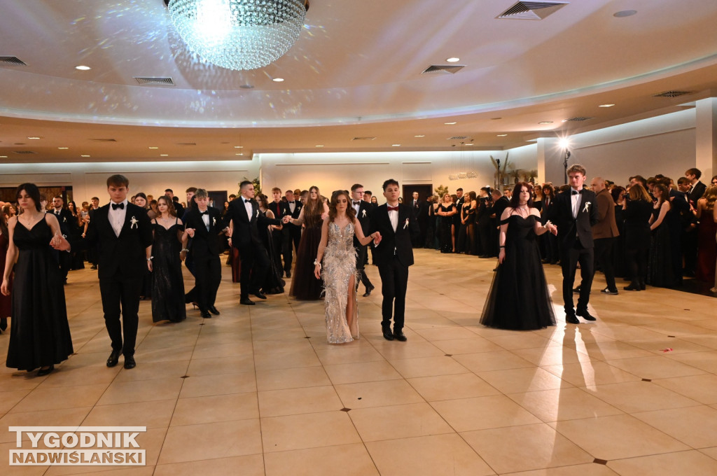 Studniówka LO im. M. Kopernika w Tarnobrzegu cz. 2