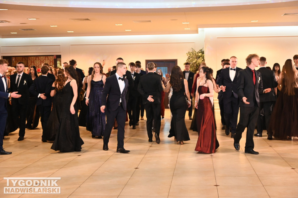 Studniówka LO im. M. Kopernika w Tarnobrzegu cz. 2