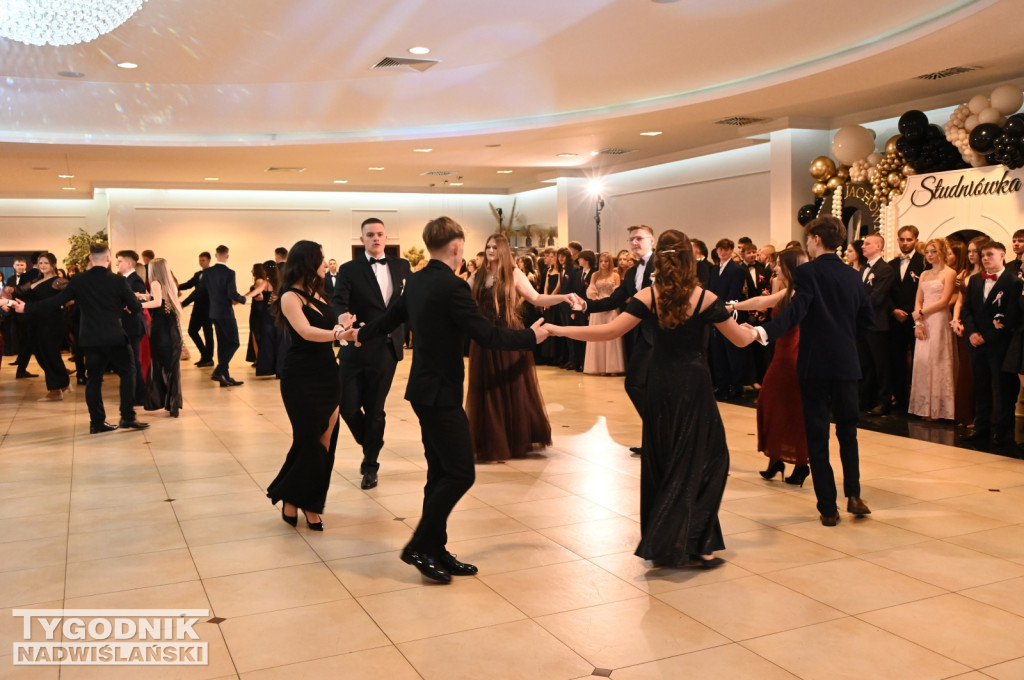 Studniówka LO im. M. Kopernika w Tarnobrzegu cz. 2