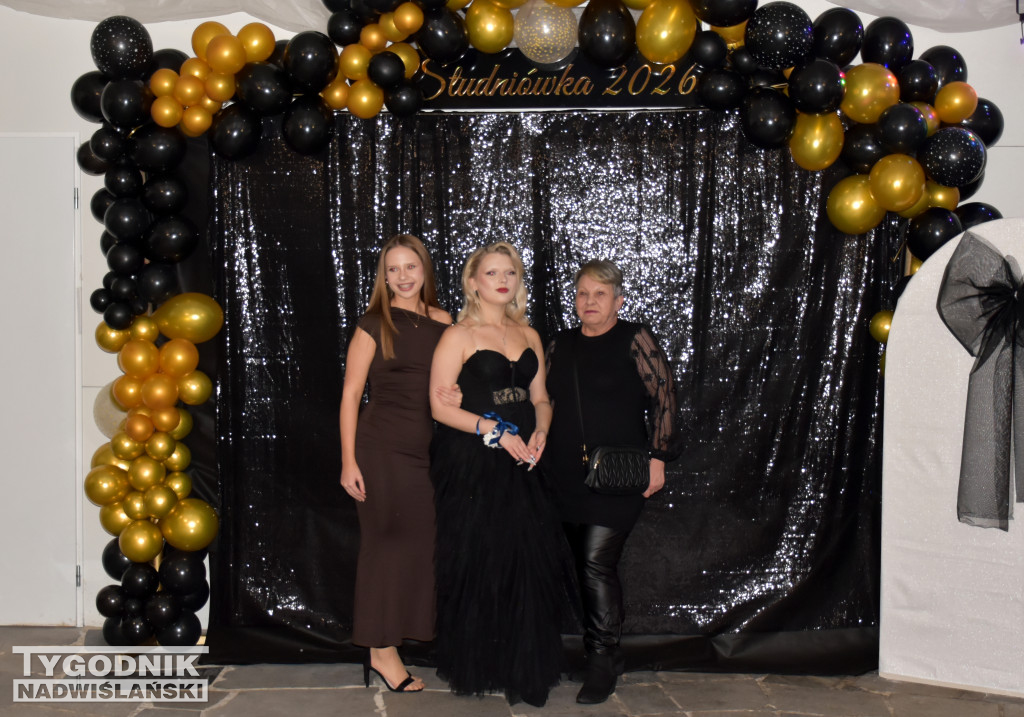 Studniówka KLO w Sandomierzu