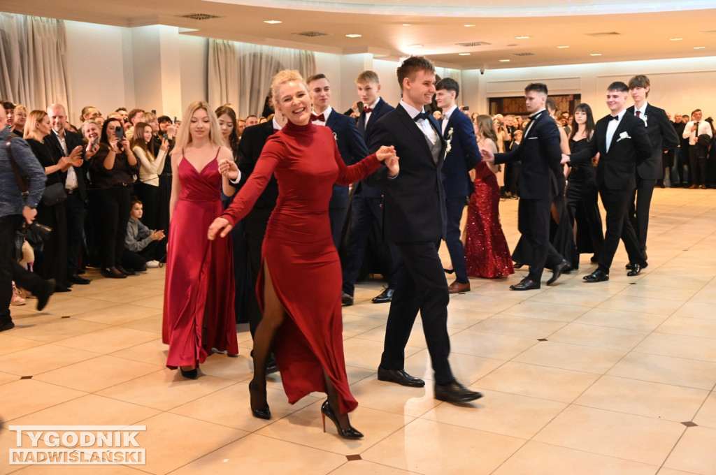 Studniówka LO im. M. Kopernika w Tarnobrzegu cz. 2