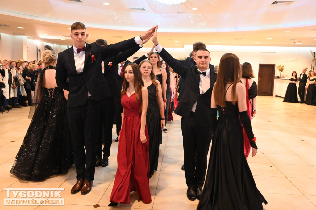 Studniówka LO im. M. Kopernika w Tarnobrzegu cz. 2