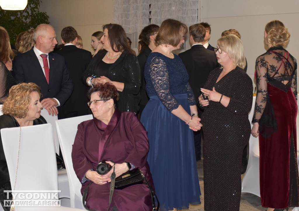 Studniówka KLO w Sandomierzu