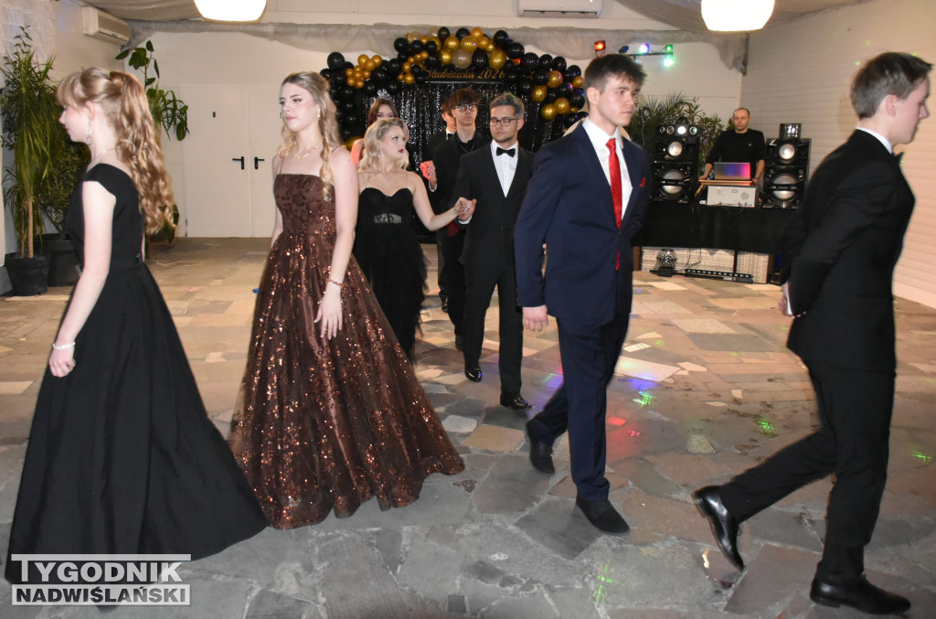 Studniówka KLO w Sandomierzu