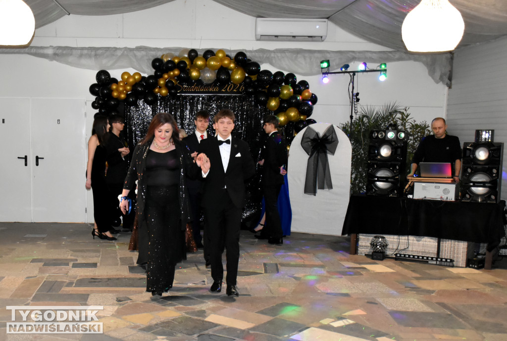 Studniówka KLO w Sandomierzu