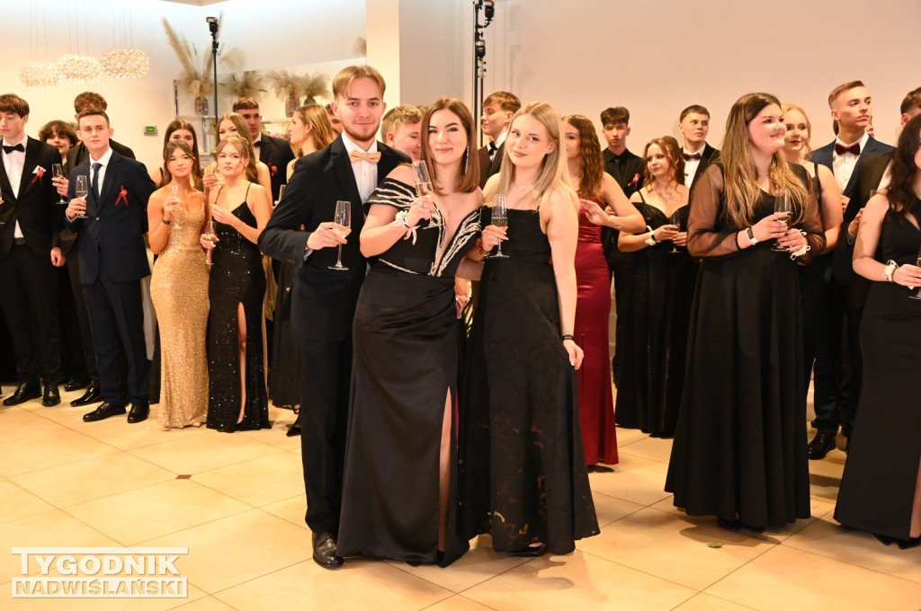 Studniówka LO im. M. Kopernika w Tarnobrzegu cz. 2