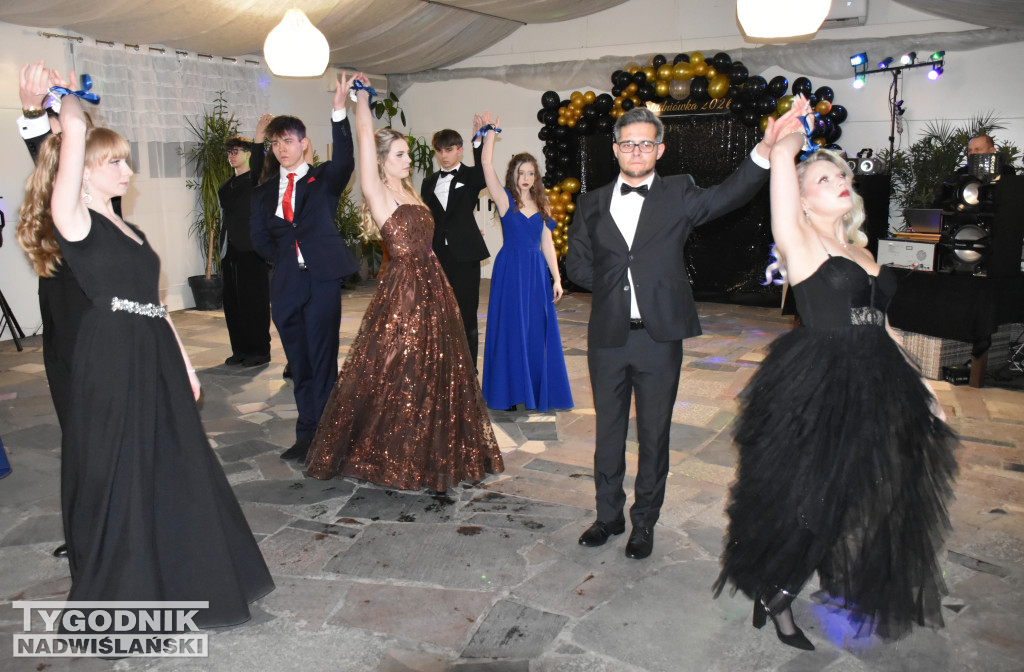 Studniówka KLO w Sandomierzu