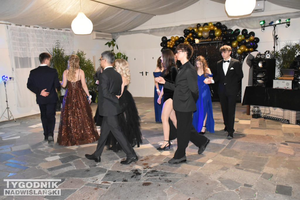 Studniówka KLO w Sandomierzu