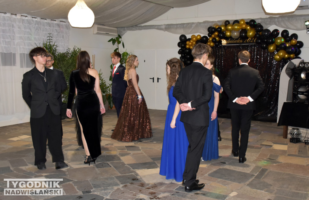 Studniówka KLO w Sandomierzu